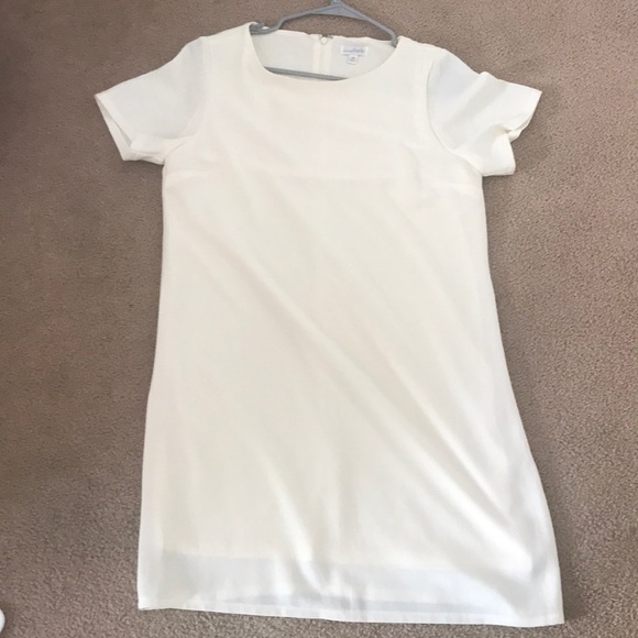 White Dress - Picture 1 of 2